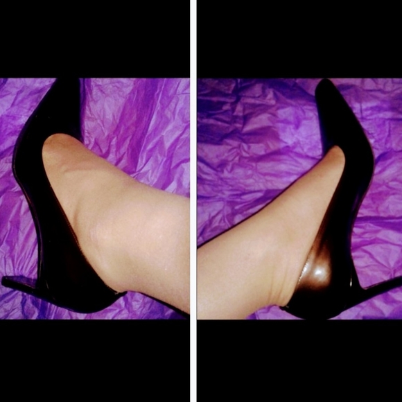 👠 Giorgio Armani Bronze Patent Leather Pumps 👠 - Picture 6 of 8